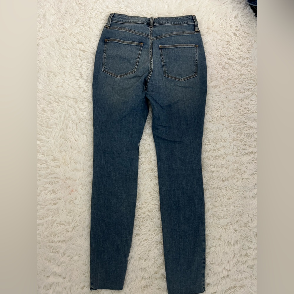 Universal Thread High-rise Skinny Jean - Picture 3 of 4